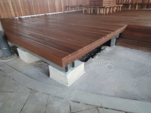 青埔機廠鋼構鐵木平台